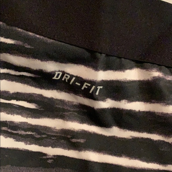 Nike Dri-Fit Leggings - Picture 5 of 5